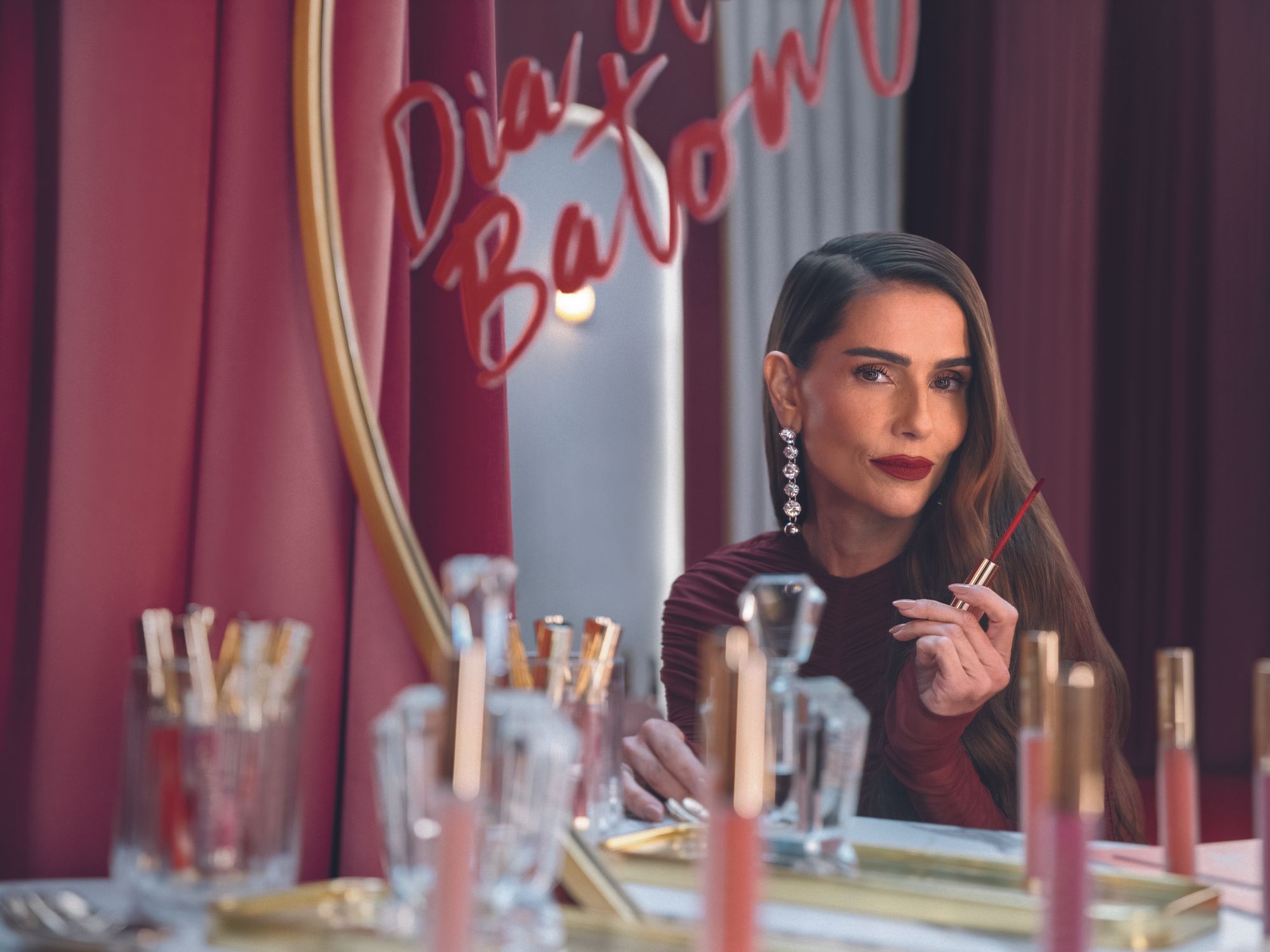 Com Deborah Secco, Eudora pede que mulheres se expressem com autenticidade