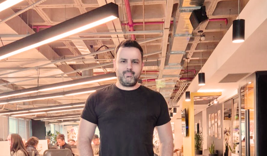 iD\TBWA contrata diretor de criação