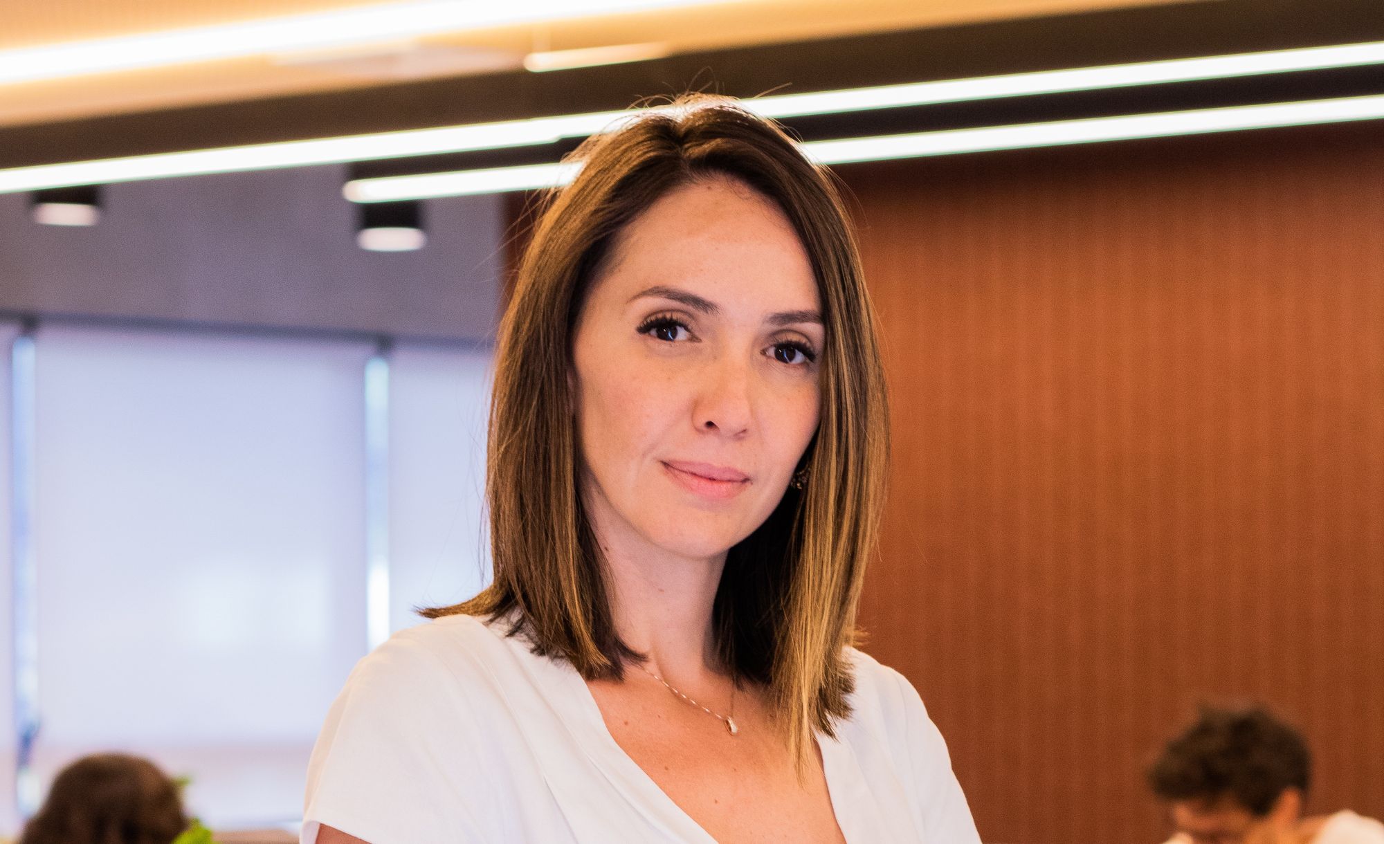Daniela Gebara é a nova diretora de desenvolvimento de produtos do IAB Brasil