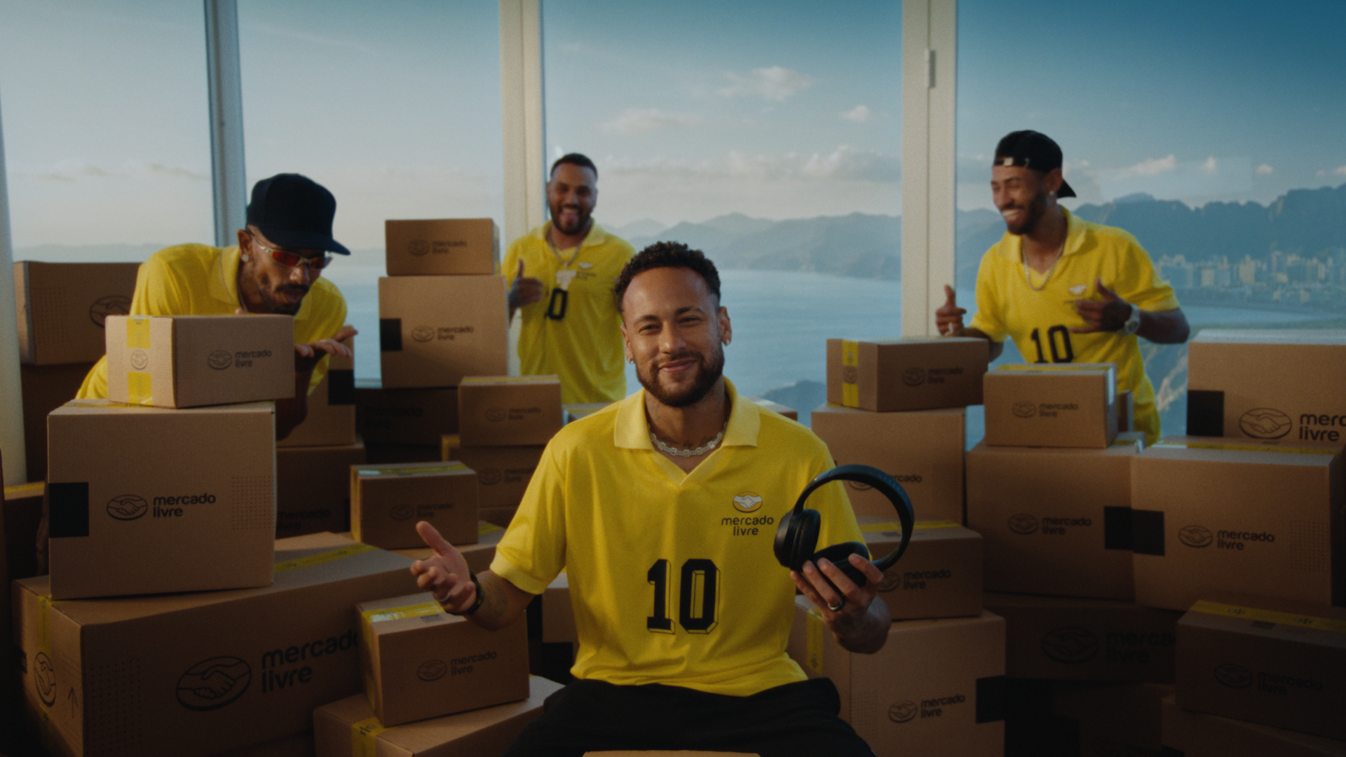 Neymar Jr. estrela campanha do Mercado Livre para 10.10