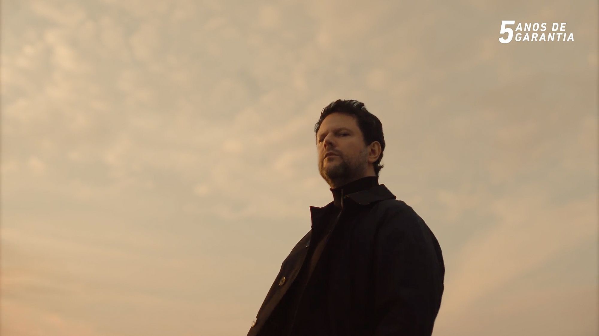 Selton Mello estrela campanha do Novo Jeep Commander