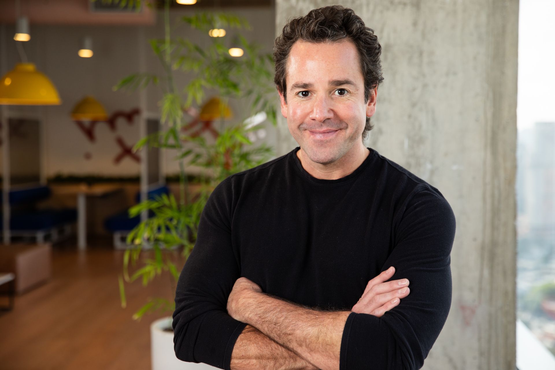 NEOOH contrata head comercial para área de Signature