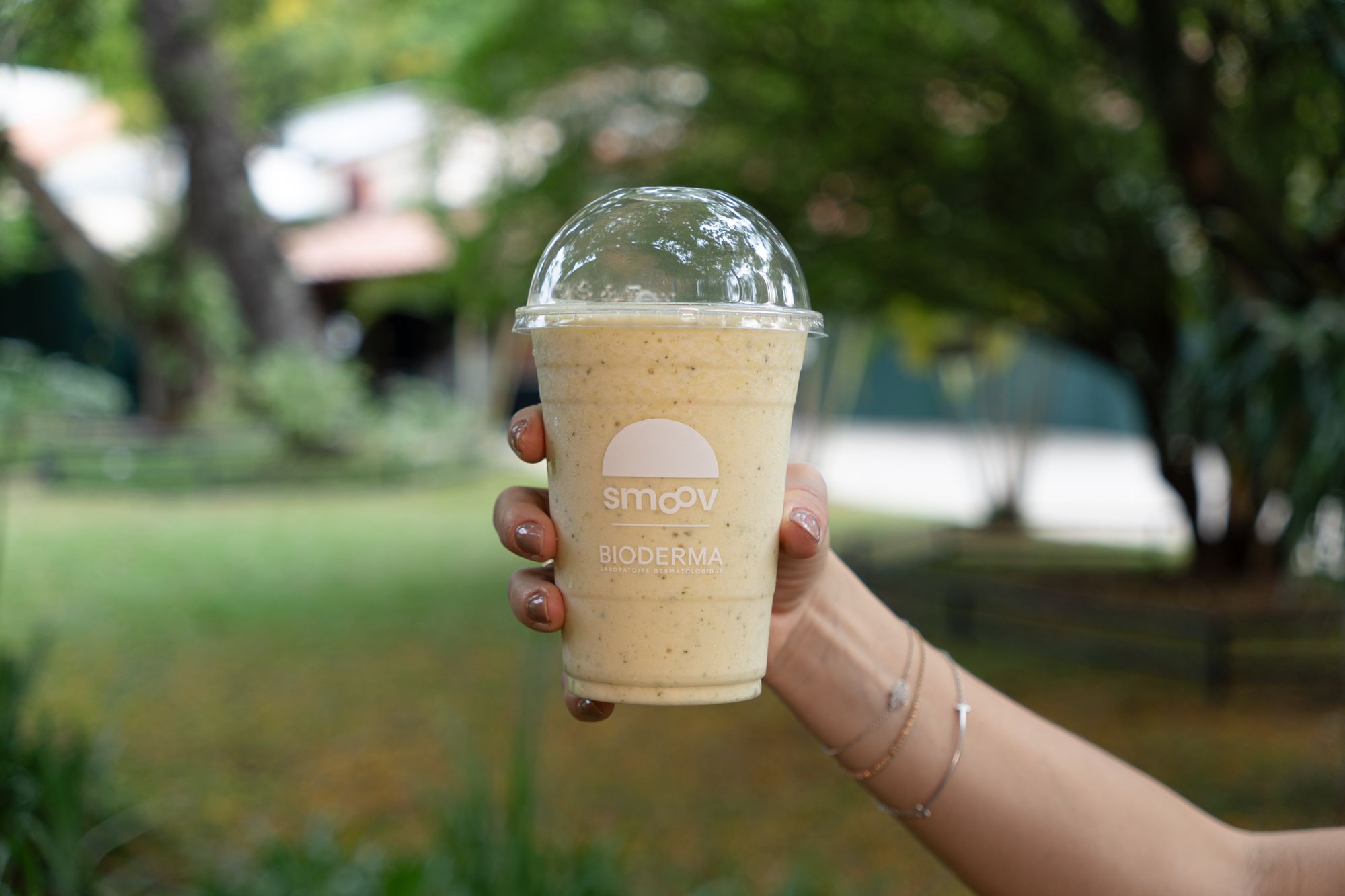 Parceria entre Bioderma e Smoov conecta skincare e alimentação saudável