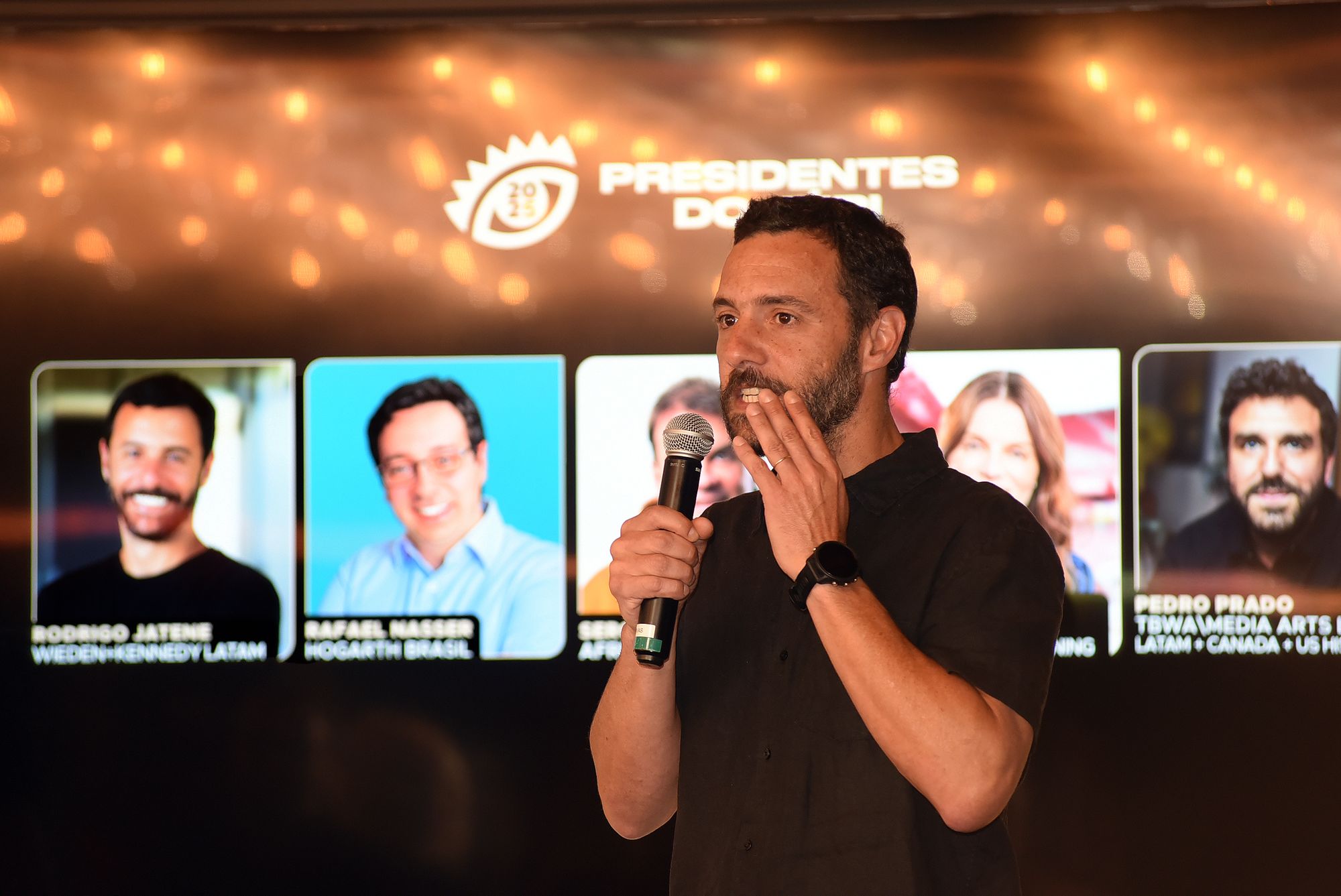 Fotos: El Ojo reúne mercado no BETC Havas Café