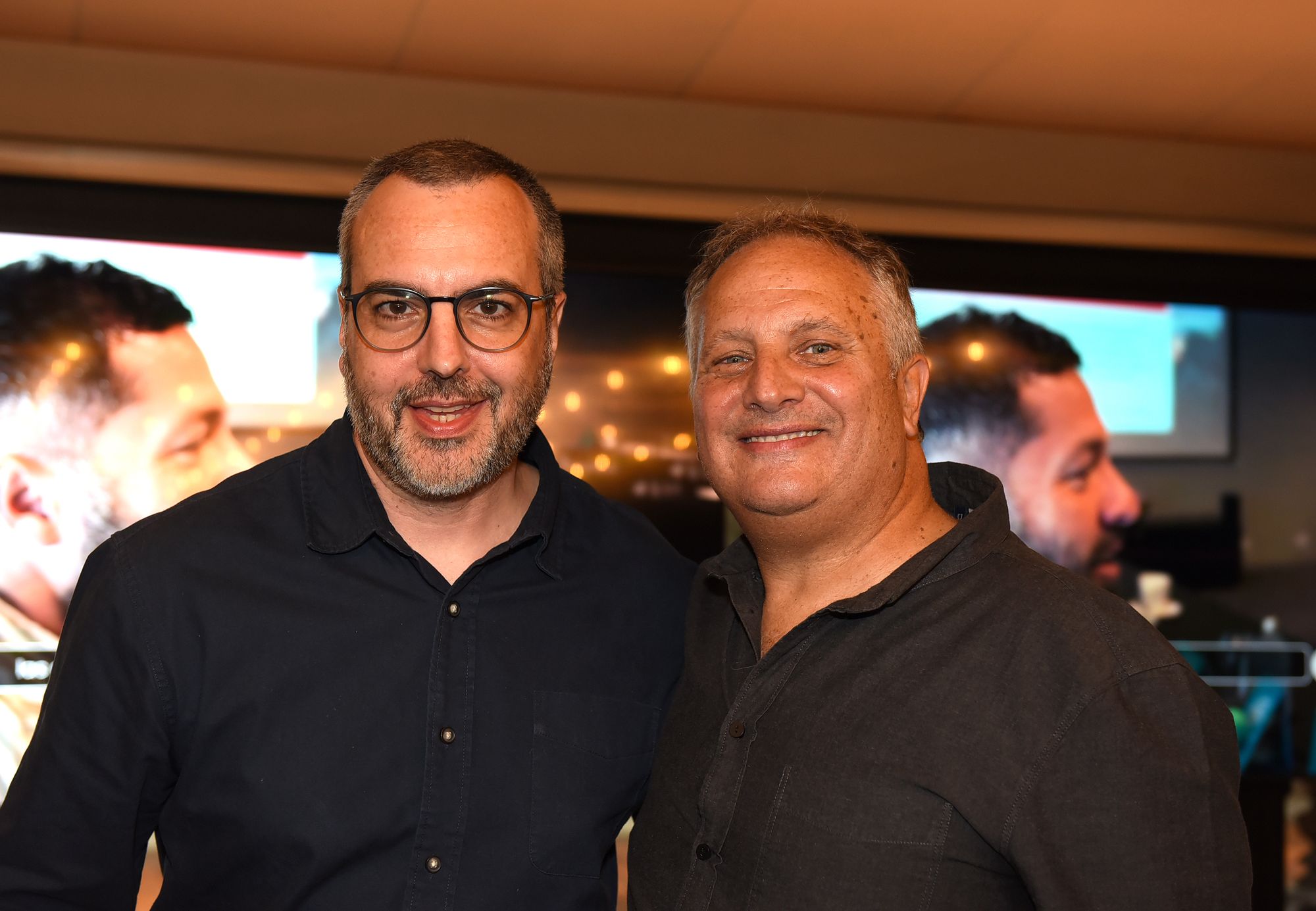 Fotos: El Ojo reúne mercado no BETC Havas Café