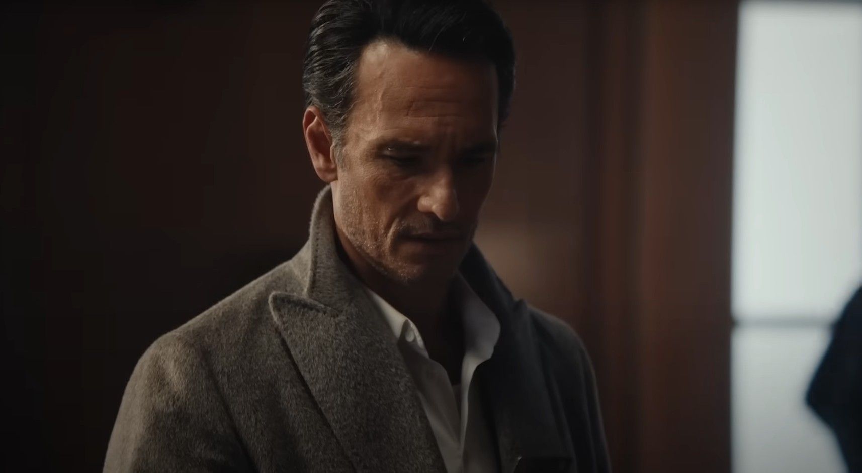 Com Rodrigo Santoro, ação da XP conta que pontuação do Cartão XP Legacy aumentou