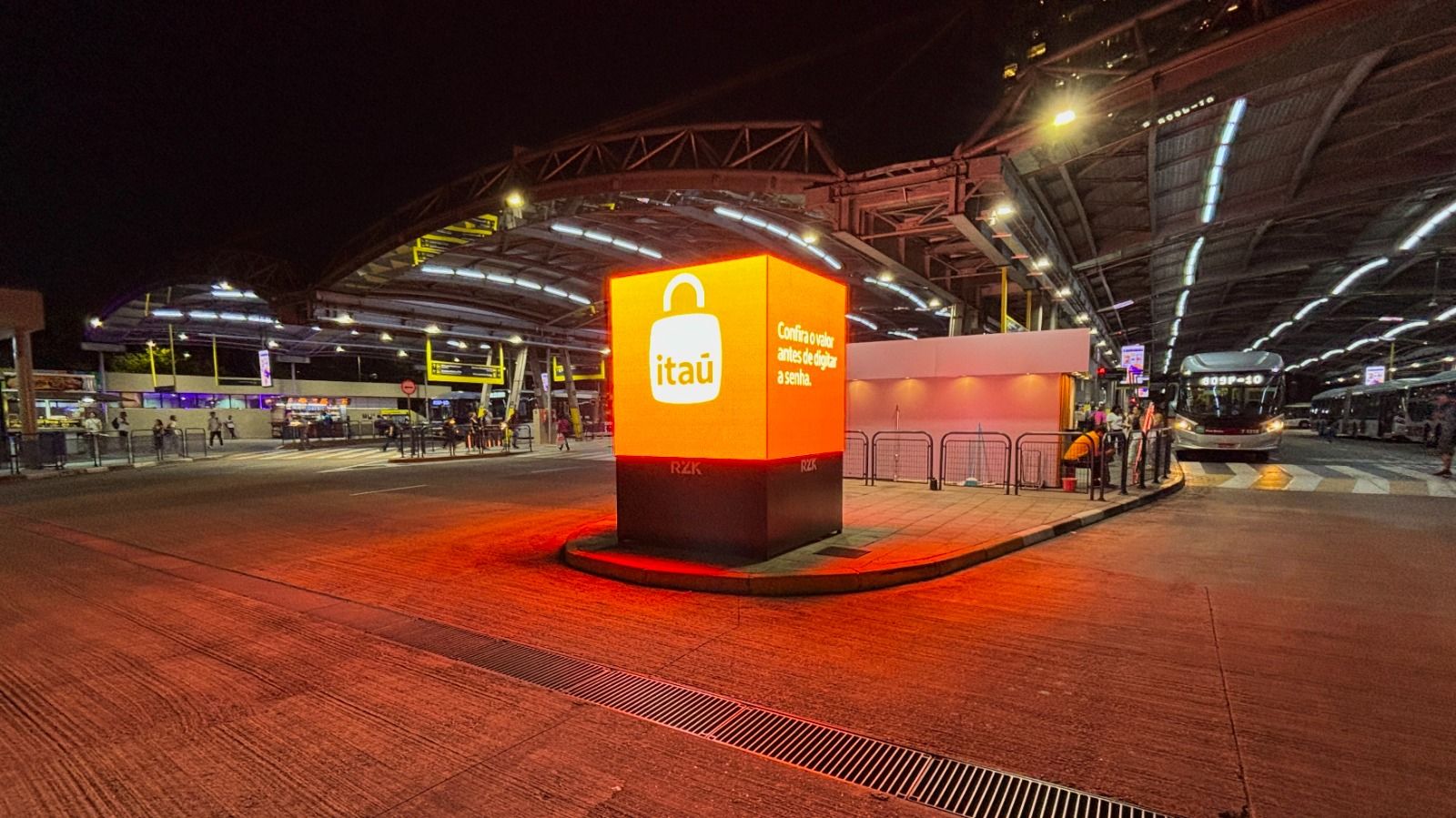 RZK Digital conquista a concessão de 12 terminais urbanos em SP