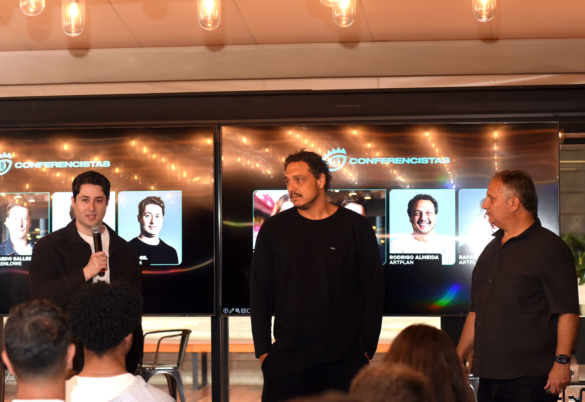 Fotos: El Ojo reúne mercado no BETC Havas Café