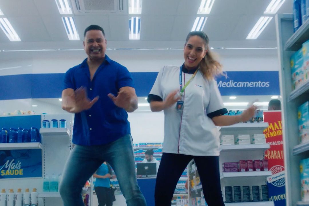 Pague Menos busca agência de marketing de influência e conteúdo pelo LinkedIn