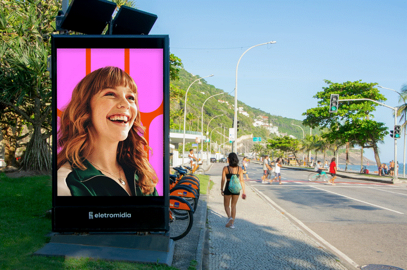 Eletromidia conclui aquisição da Clear Channel no Brasil