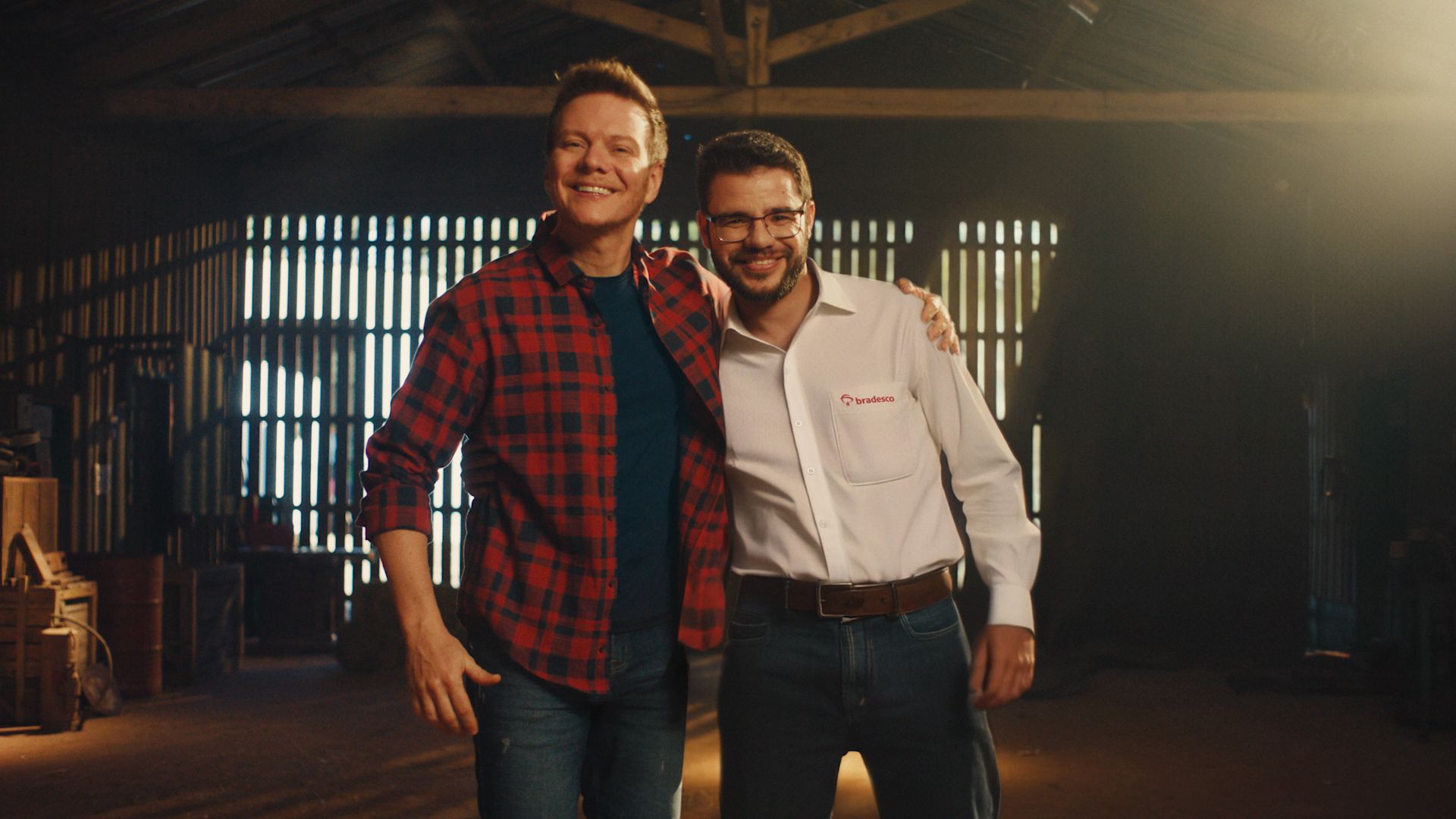 Bradesco forma 'dupla raiz' com Michel Teló