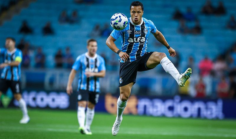 Coral está na camisa do Grêmio em jogos do Brasileirão
