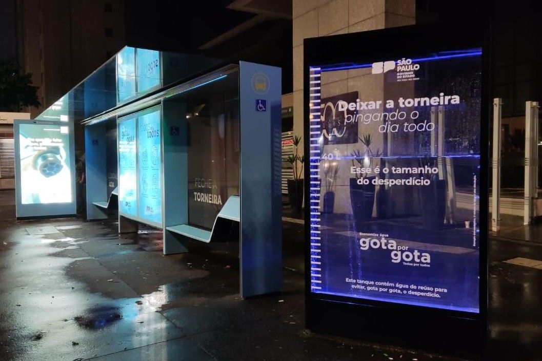 Governo de SP instala 'aquário' na Avenida Paulista