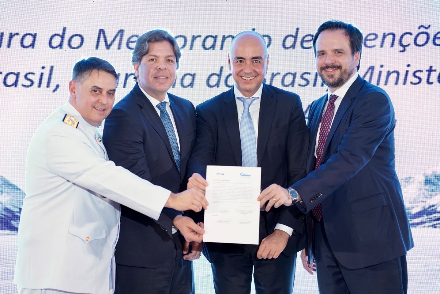 TIM leva 5G à Antártica e apoia documentário sobre cientistas brasileiros