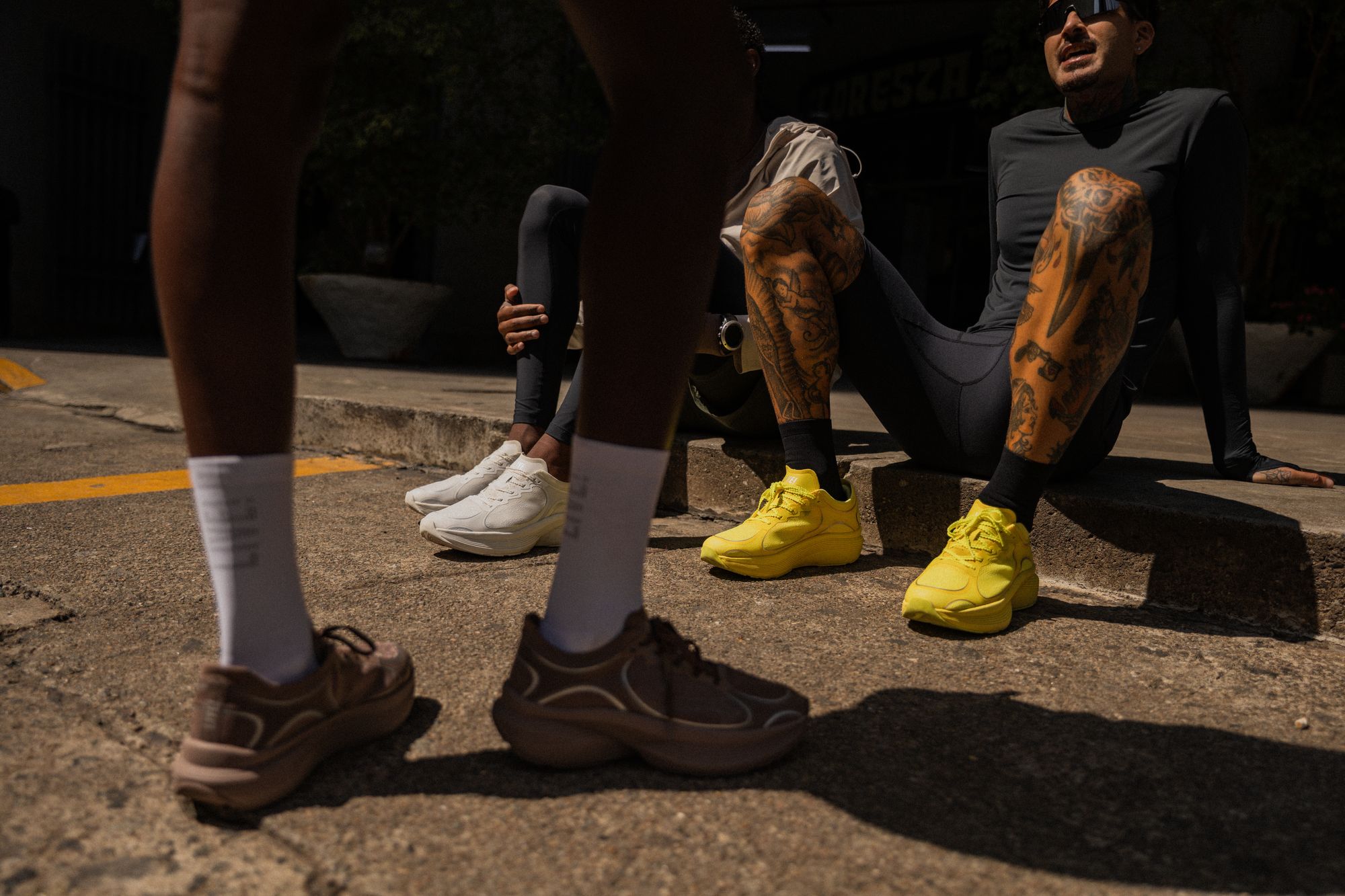 Campanha ‘The pace of everyday life’ marca entrada da LIVE! no footwear