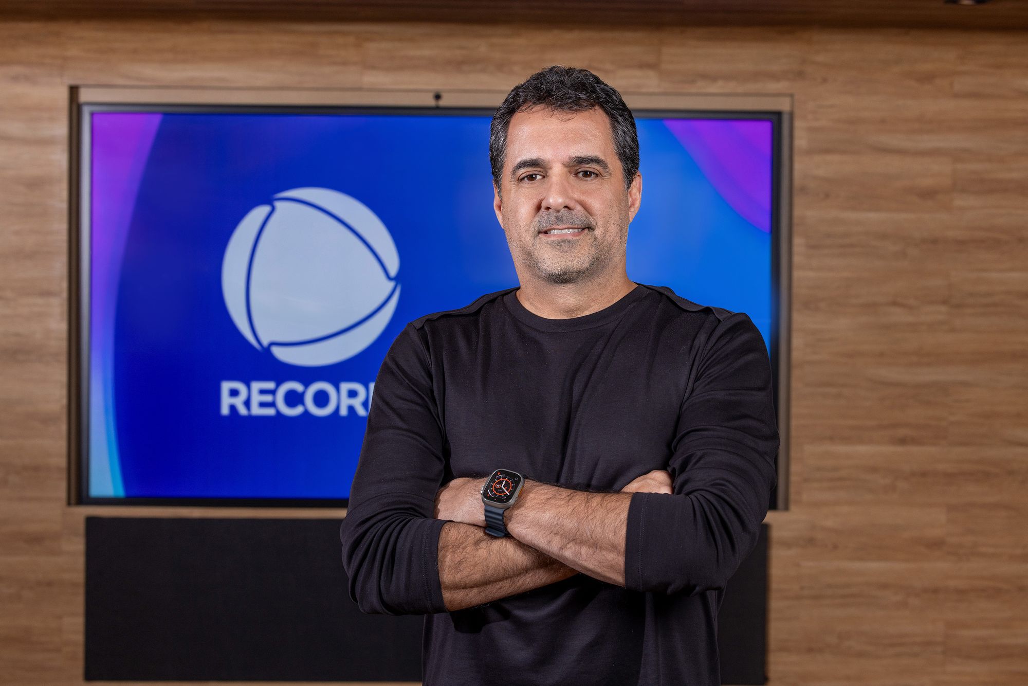 ‘Um ano de investimento pesado’, diz Alarico Naves sobre Record