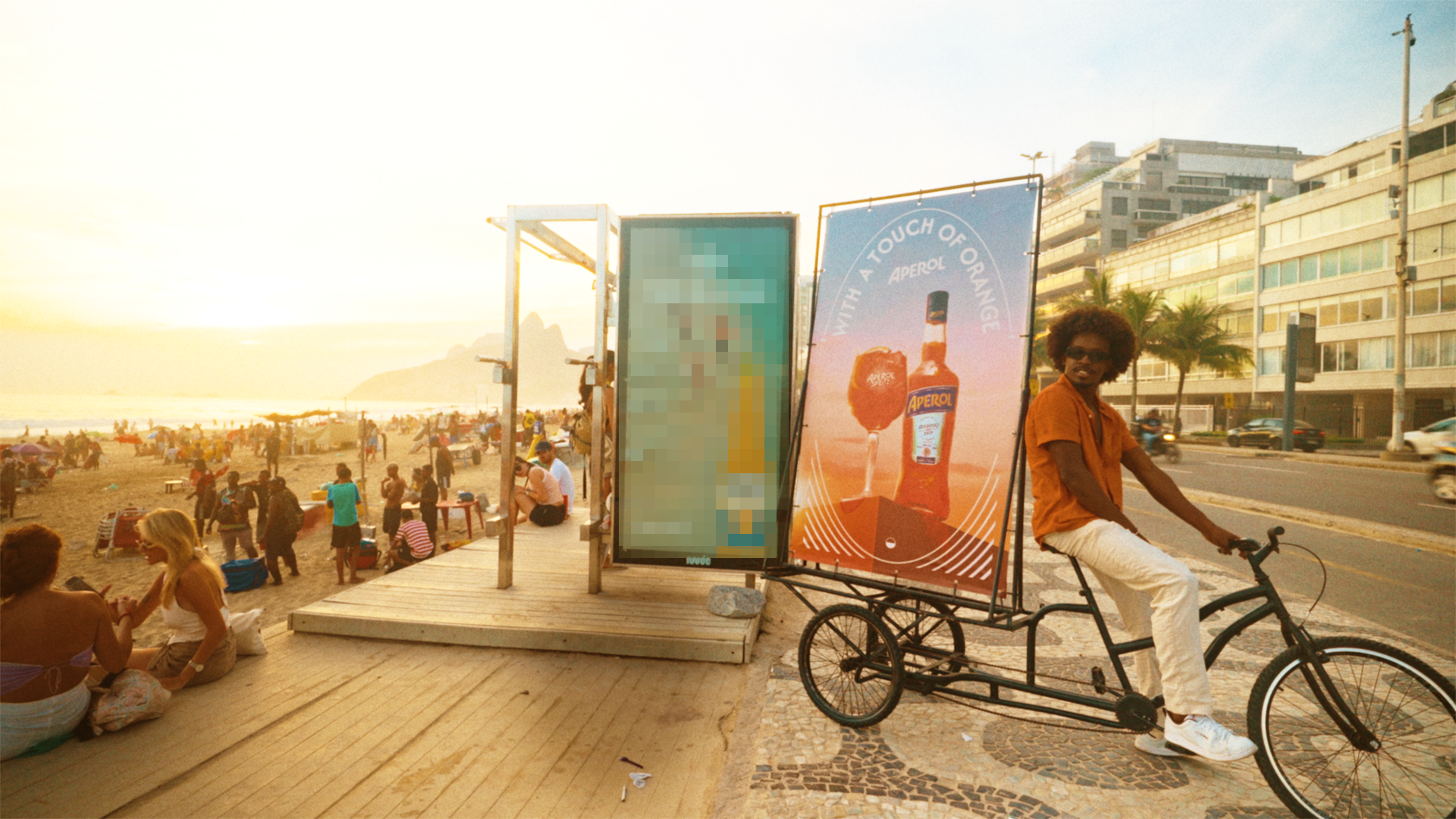Aperol leva o pôr do sol para o centro de sua estratégia de verão