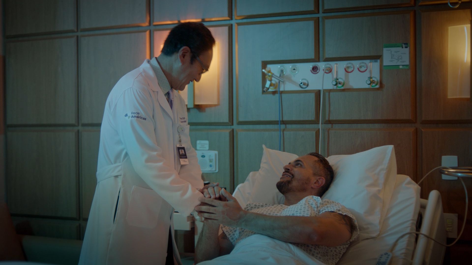 Rede Américas lança campanha para reforçar presença e vínculo humano na saúde