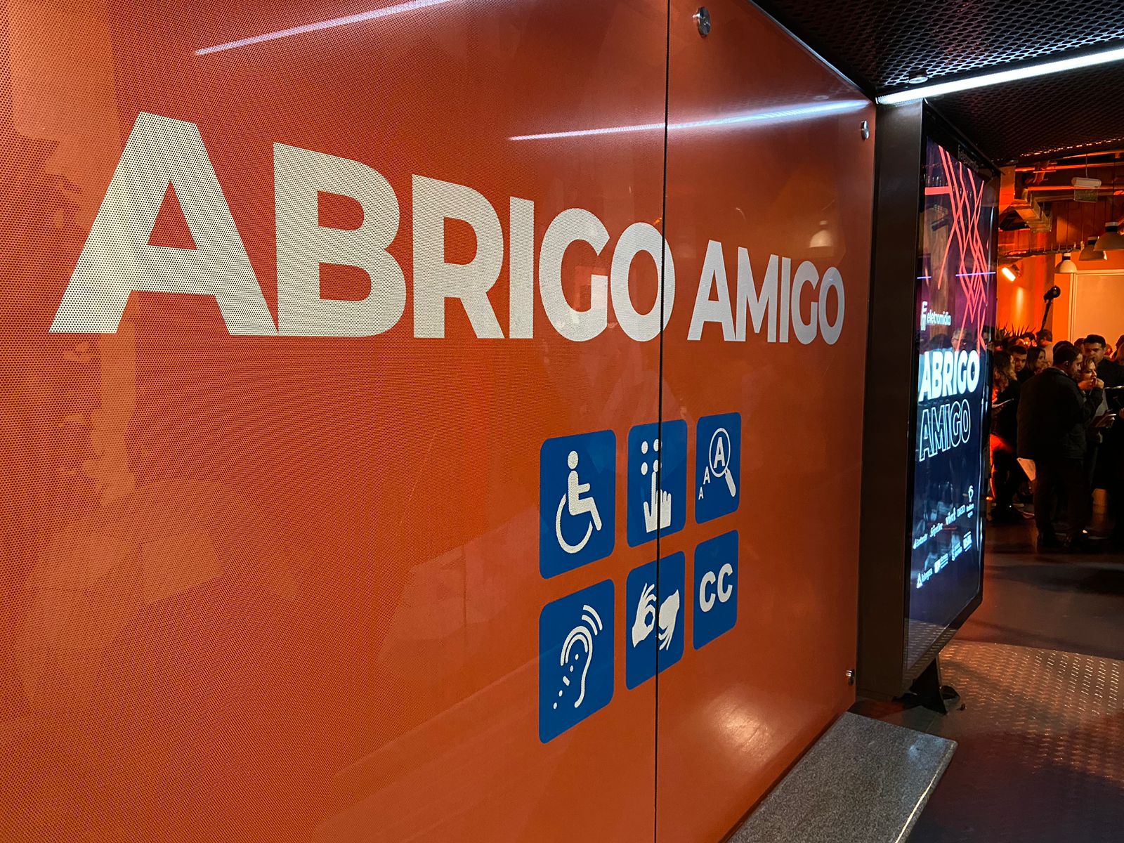 Eletromidia e Claro levam Abrigo Amigo para Fortaleza