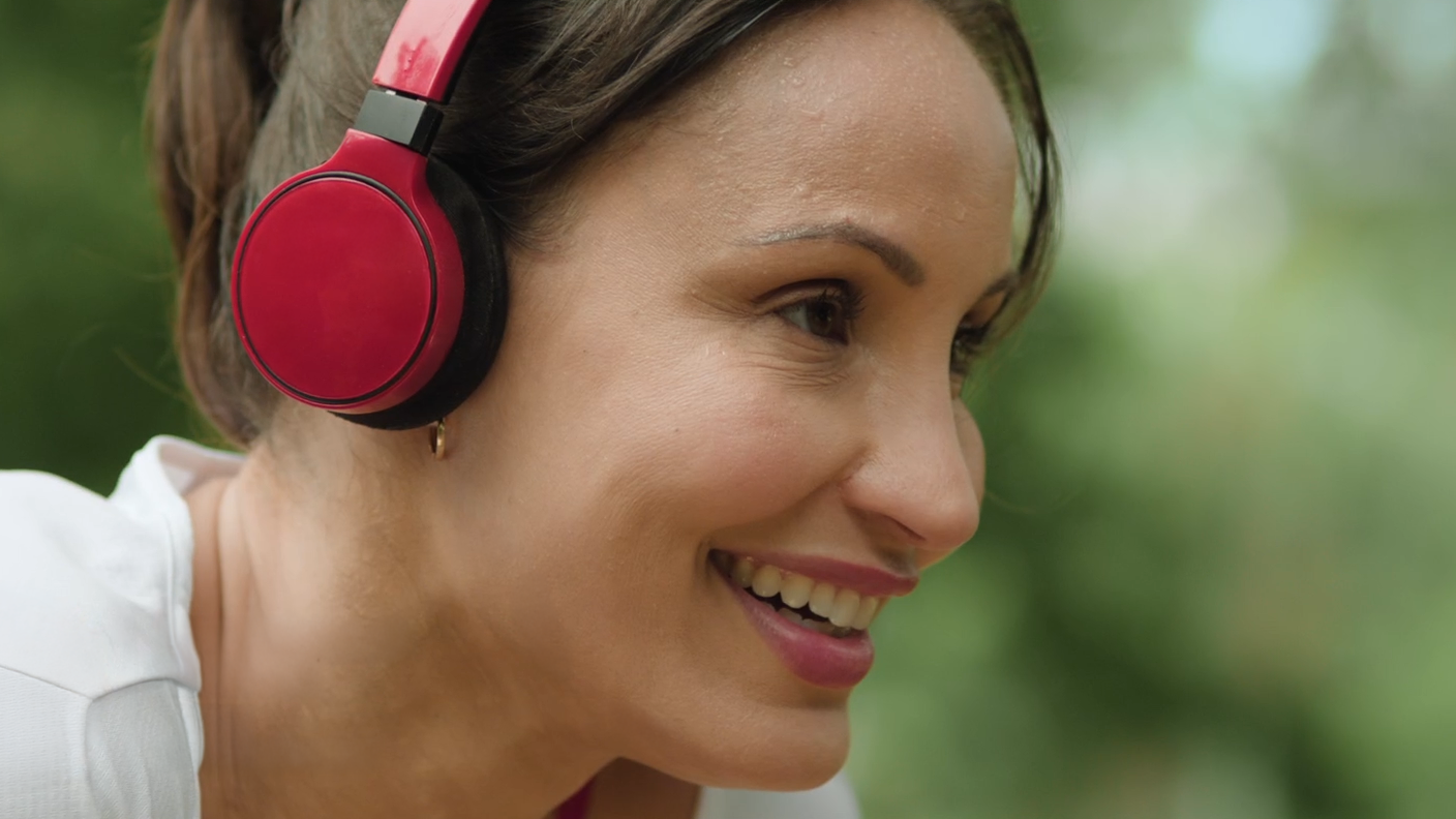 Claro lança campanha que conecta soluções do dia a dia aos bastidores da conectividade