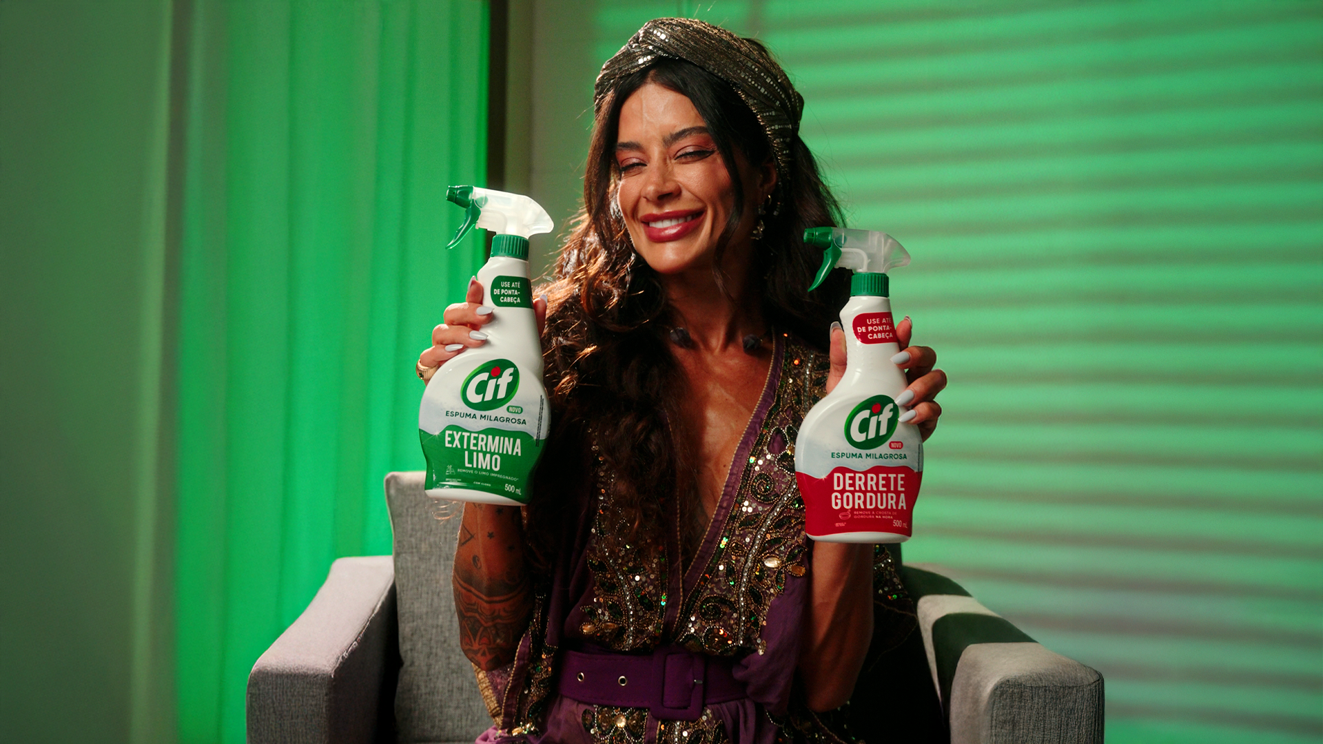 Primeira eliminada do 'BBB 26', Aline Campos estrela campanha da Cif