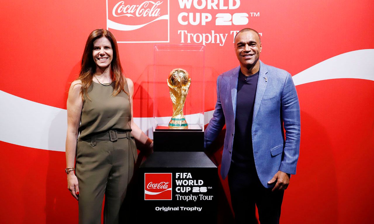 Rio de Janeiro é a segunda cidade a receber a taça do Mundial com apoio da Coca-Cola