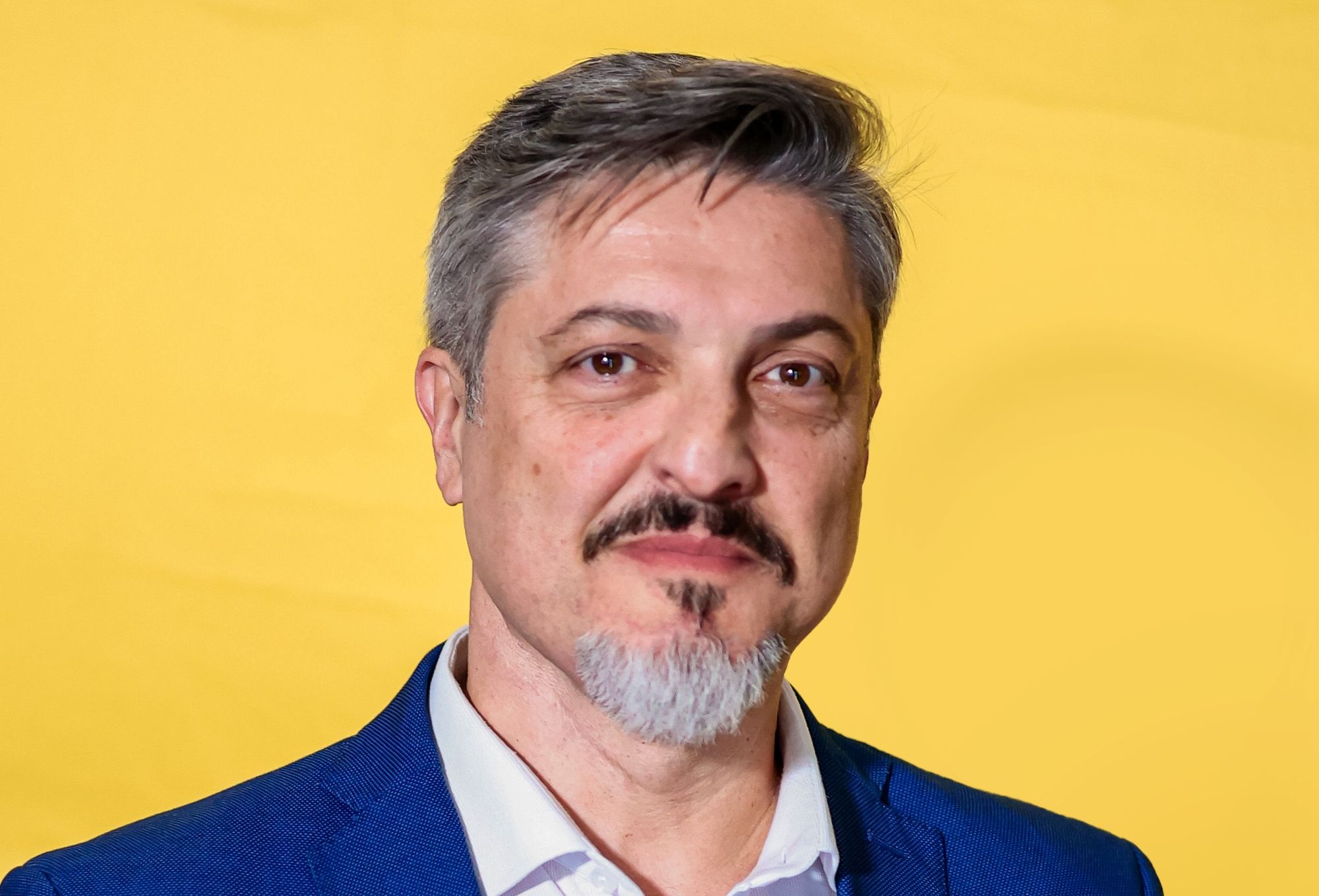 Race ajusta seu modelo para um ecossistema integrado e mediado por IA