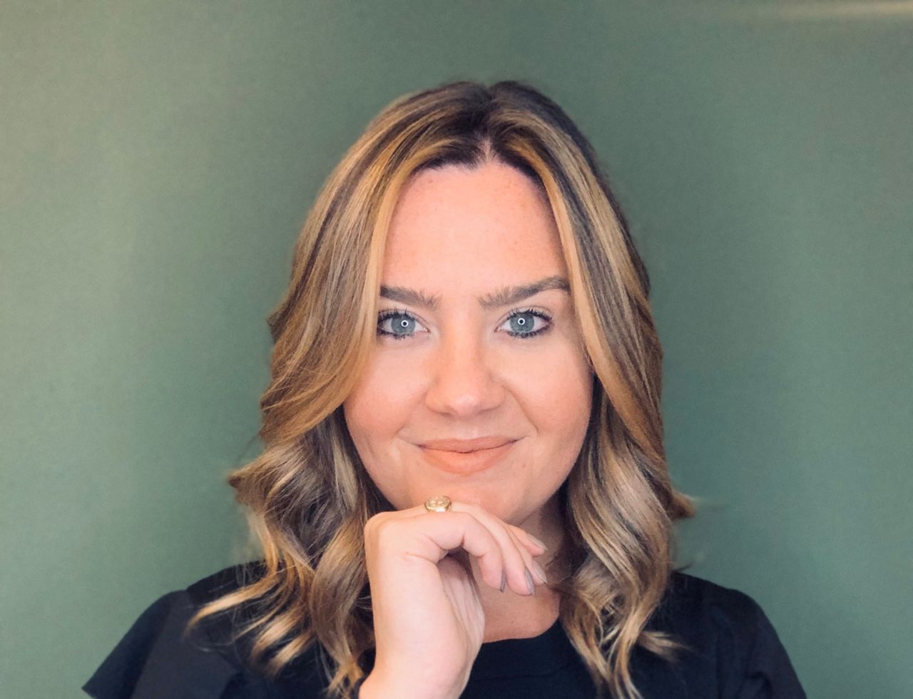 Nubank contrata Kim Farrel como diretora global de marketing