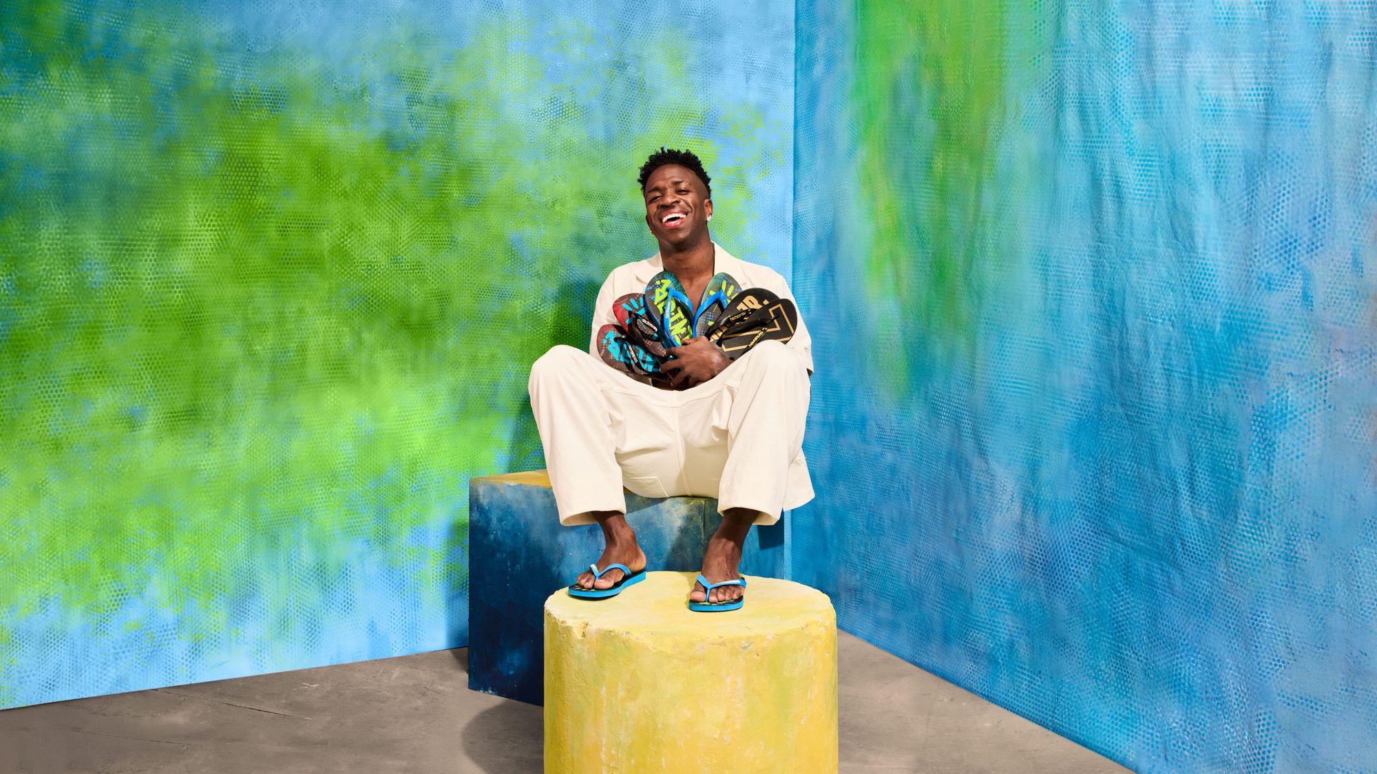 Havaianas anuncia Vini Jr. como embaixador global