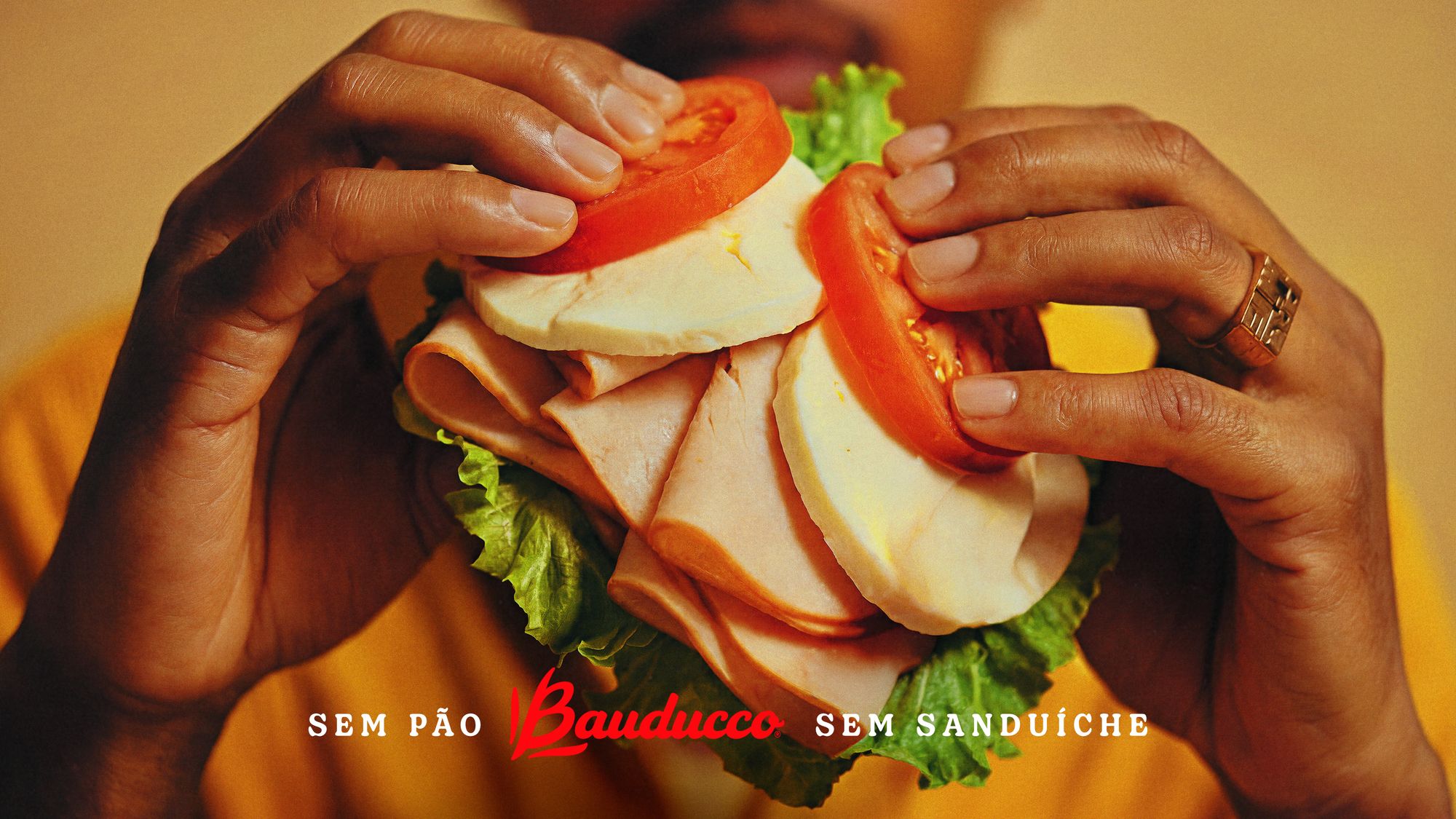 Bauducco questiona papel do pão em nova campanha publicitária