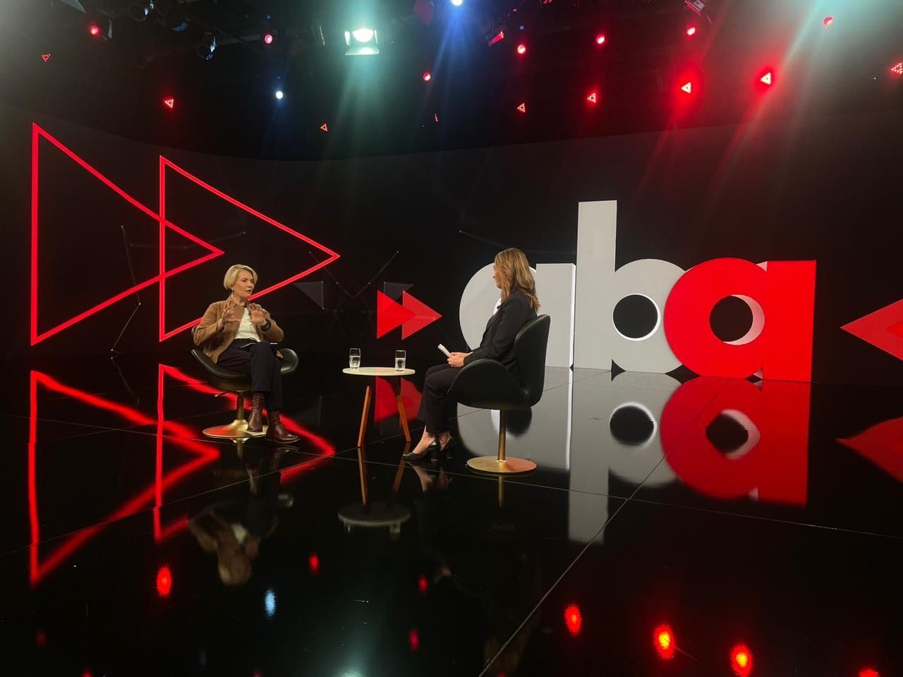 ABA Talks estreia na RedeTV!