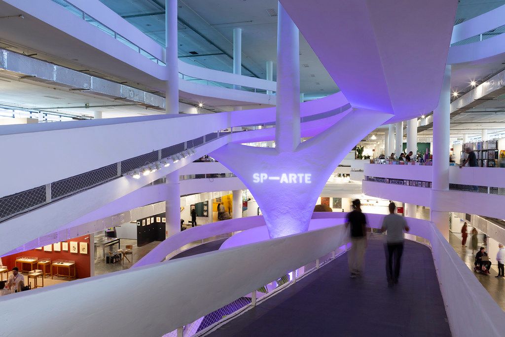 SP-Arte recebe ativações de marcas como Vivo e Blue Moon; veja todas