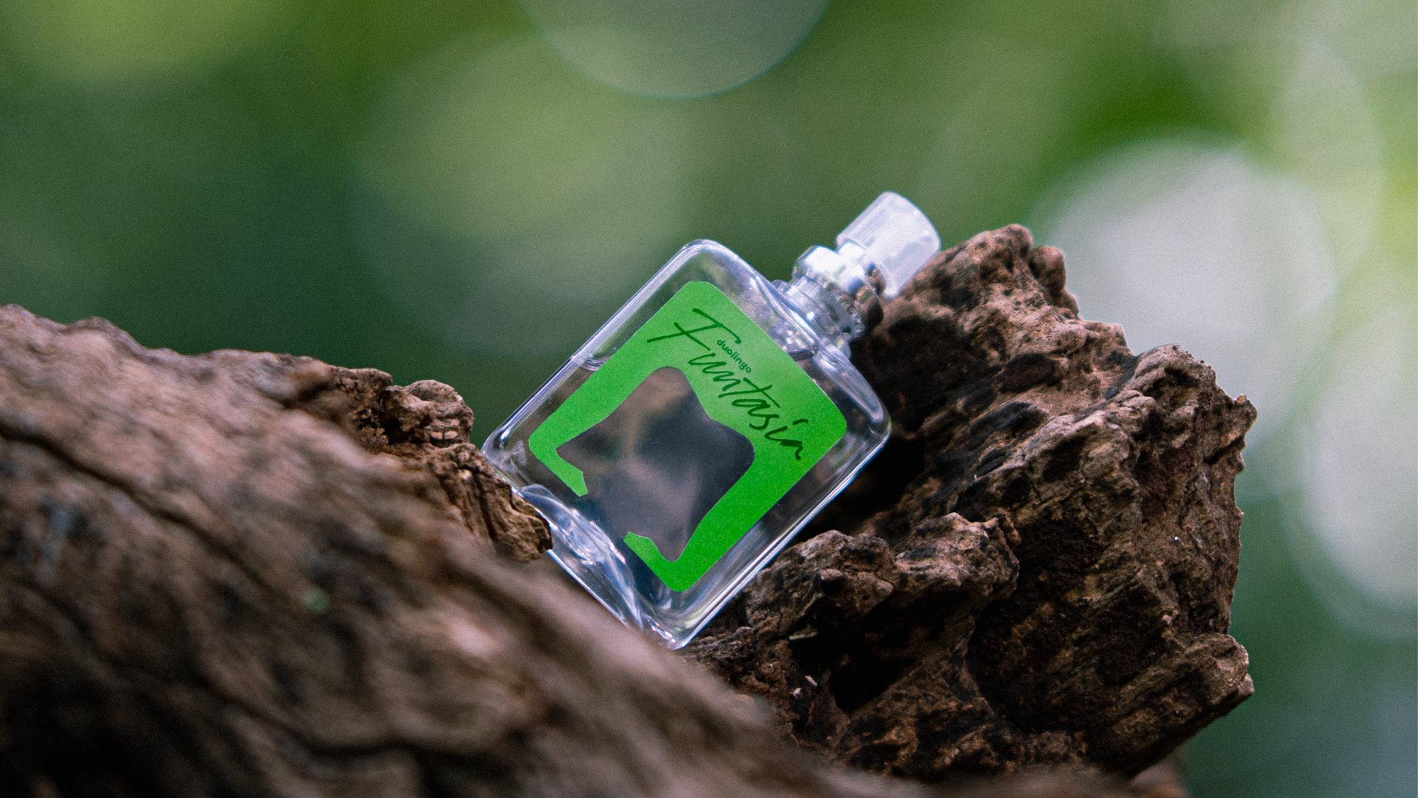 Duolingo Brasil lança perfume 'Funtasia' no Dia da Mentira