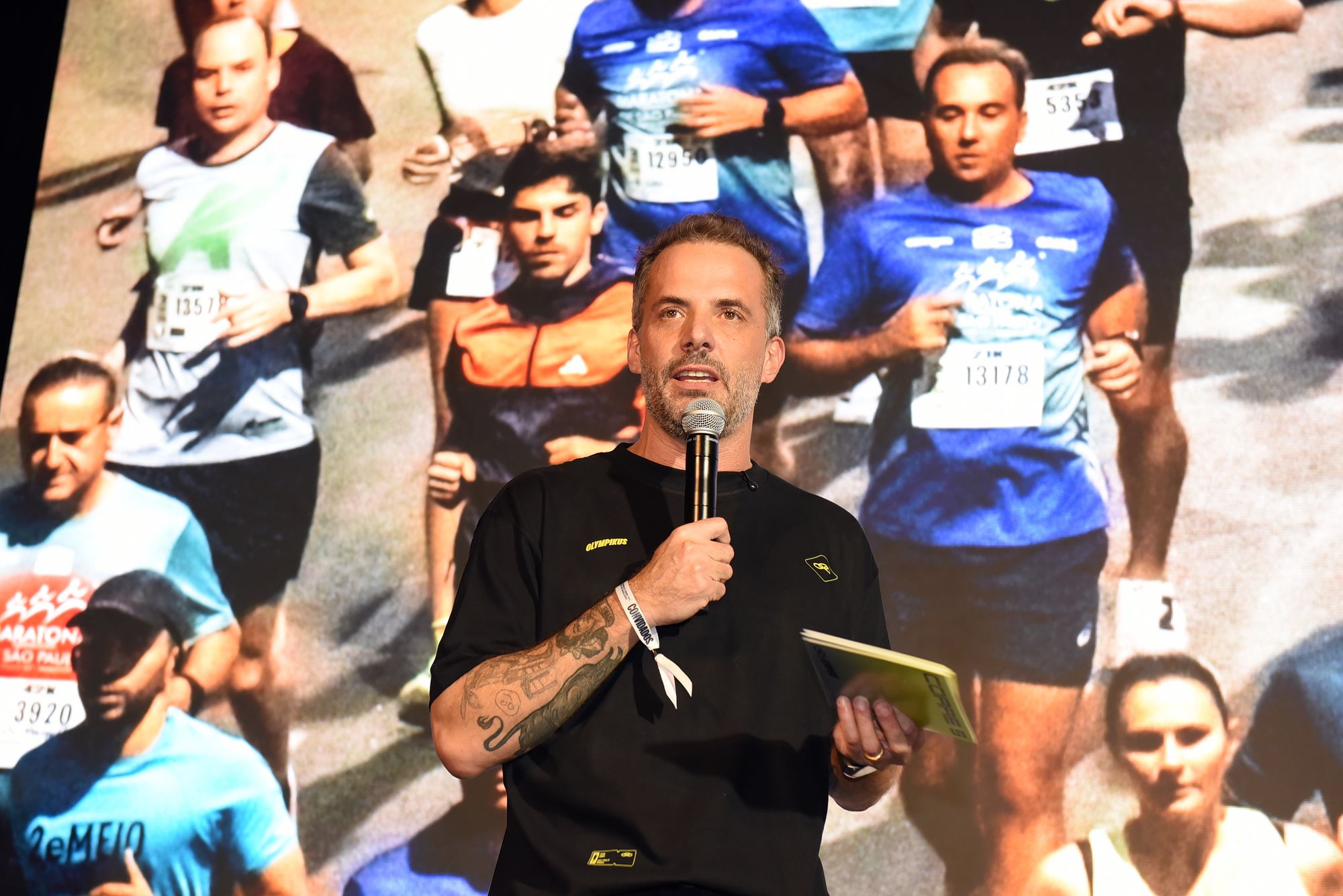 Olympikus lança 'Corre 5' no Sambódromo do Anhembi