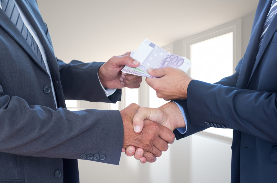 Média salarial nas agências é de R$ 4,3 mil, divulga Fenapro