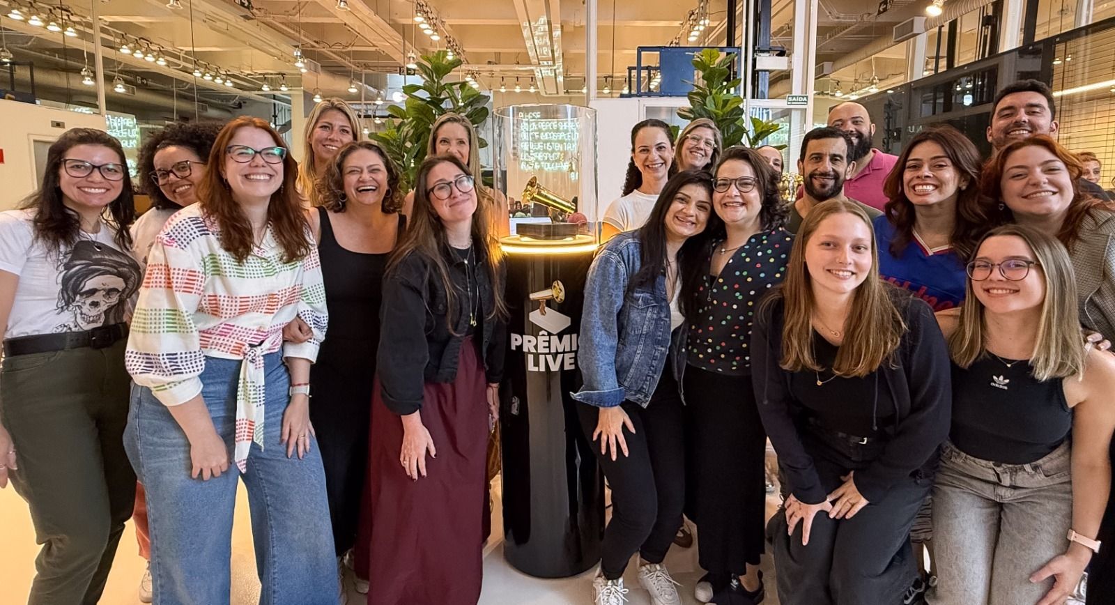 Megafone Tour leva troféu do Prêmio Live para a B&Partners