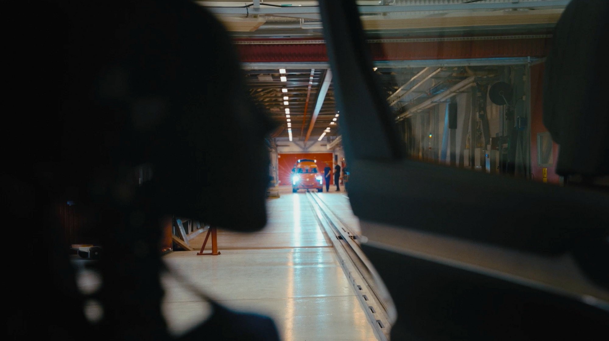 Volvo transforma crash test dummy em protagonista de campanha de aniversário