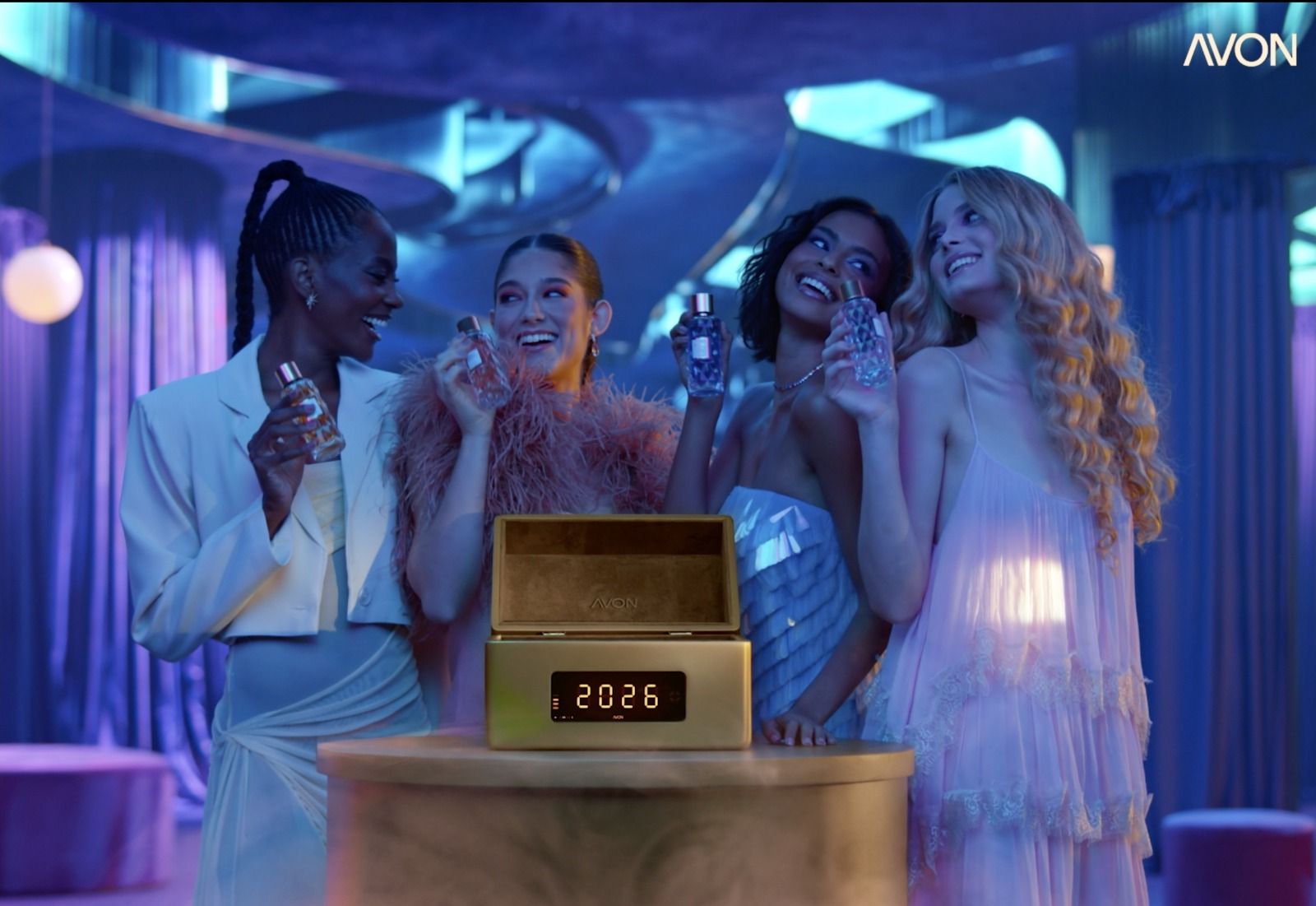 Avon e VML Brasil celebram nova geração de mulheres na nova coleção Iconic Collection