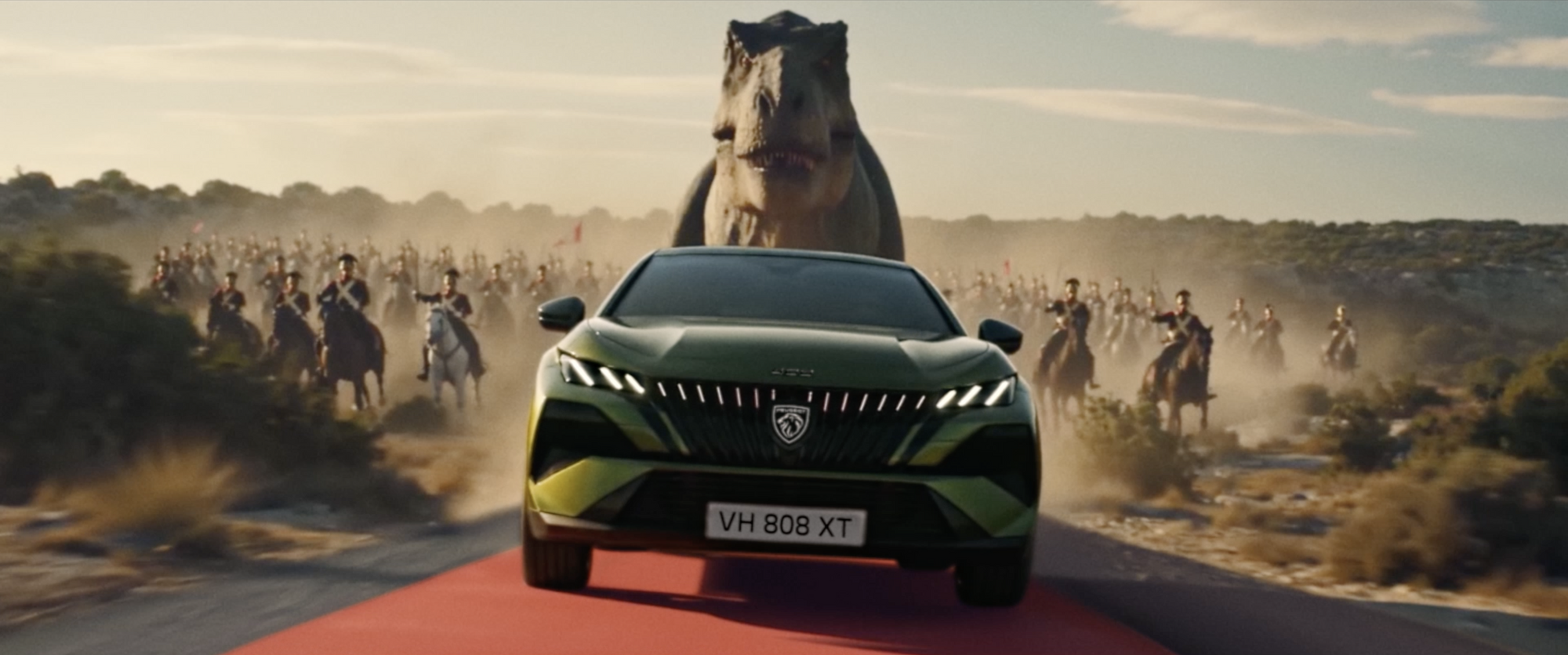 Novo filme da Peugeot transforma estrada em tapete vermelho