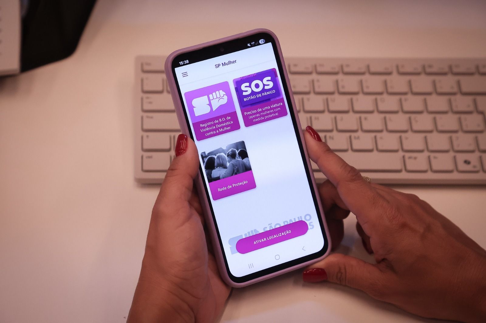 Governo de SP promove mutirão para ampliar downloads do app 'SP Mulher Segura'